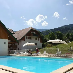 Appartement Dans Résidence De Tourisme***, Giez